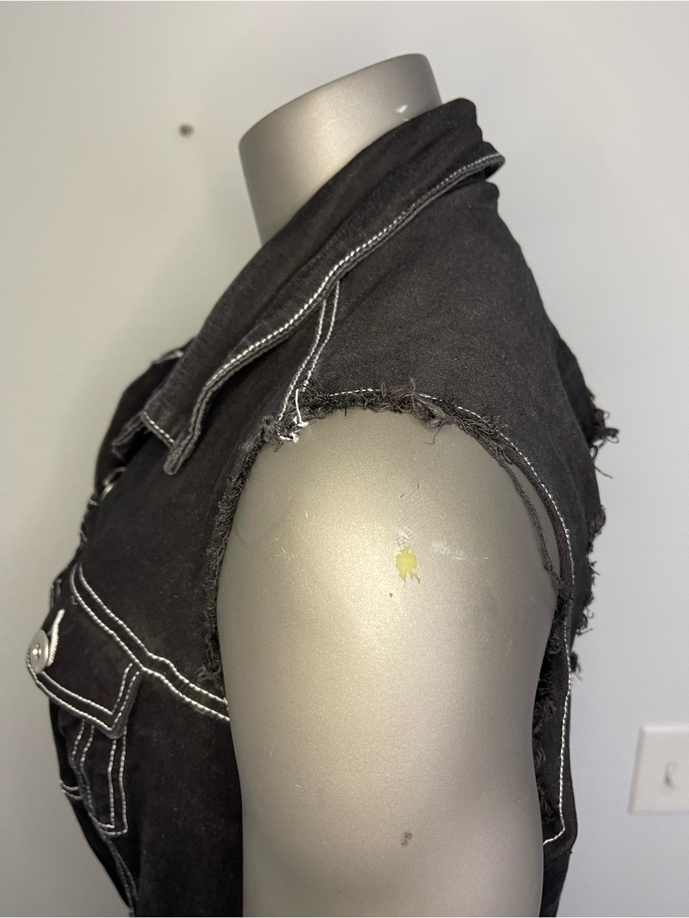 Ashley Stewart Jeans Duster Vest 14/16 Black Distressed Denim Button Down - Picture 10 of 13